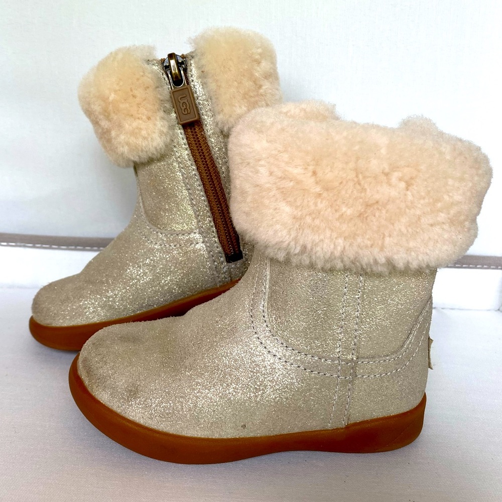 Lightly worn sparkly gold kids Ugg’s.